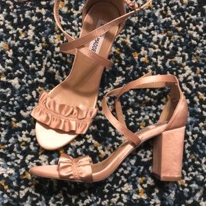 Steve Madden Sundaze heels